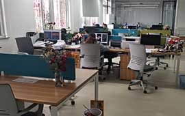 南京辦公家具公司團(tuán)隊(duì)